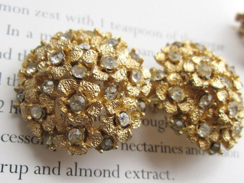 ヴィンテージイヤリング*ゴールド・フラワー*金色の紫陽花*1960's