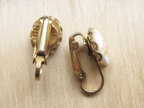 ヴィンテージイヤリング*ベビーピンクの薔薇*フラワーモチーフ*1960's