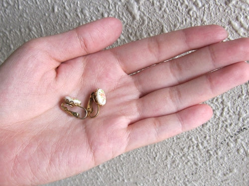 ヴィンテージイヤリング*ベビーピンクの薔薇*フラワーモチーフ*1960's