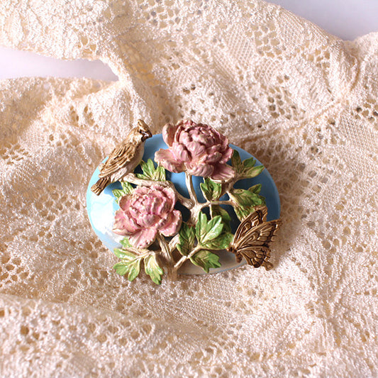 【ラス1!】【LPプラス送料込】「連雀浪漫ブローチ / Palnart Poc」野鳥と牡丹の花のピンブローチ【生産終了・在庫限り】